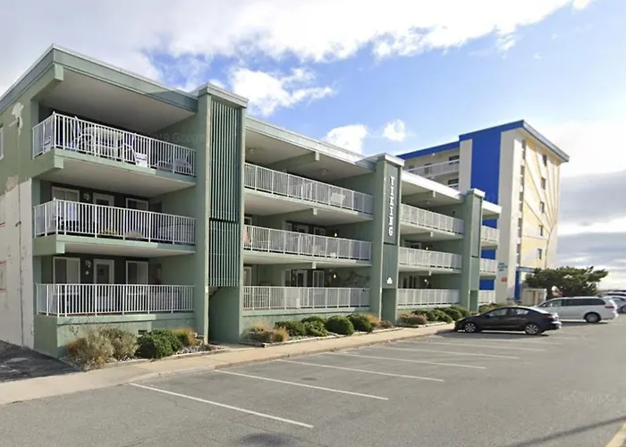2 Bedrooms With Views And In Walking Distance To Seacrets! Holiday home